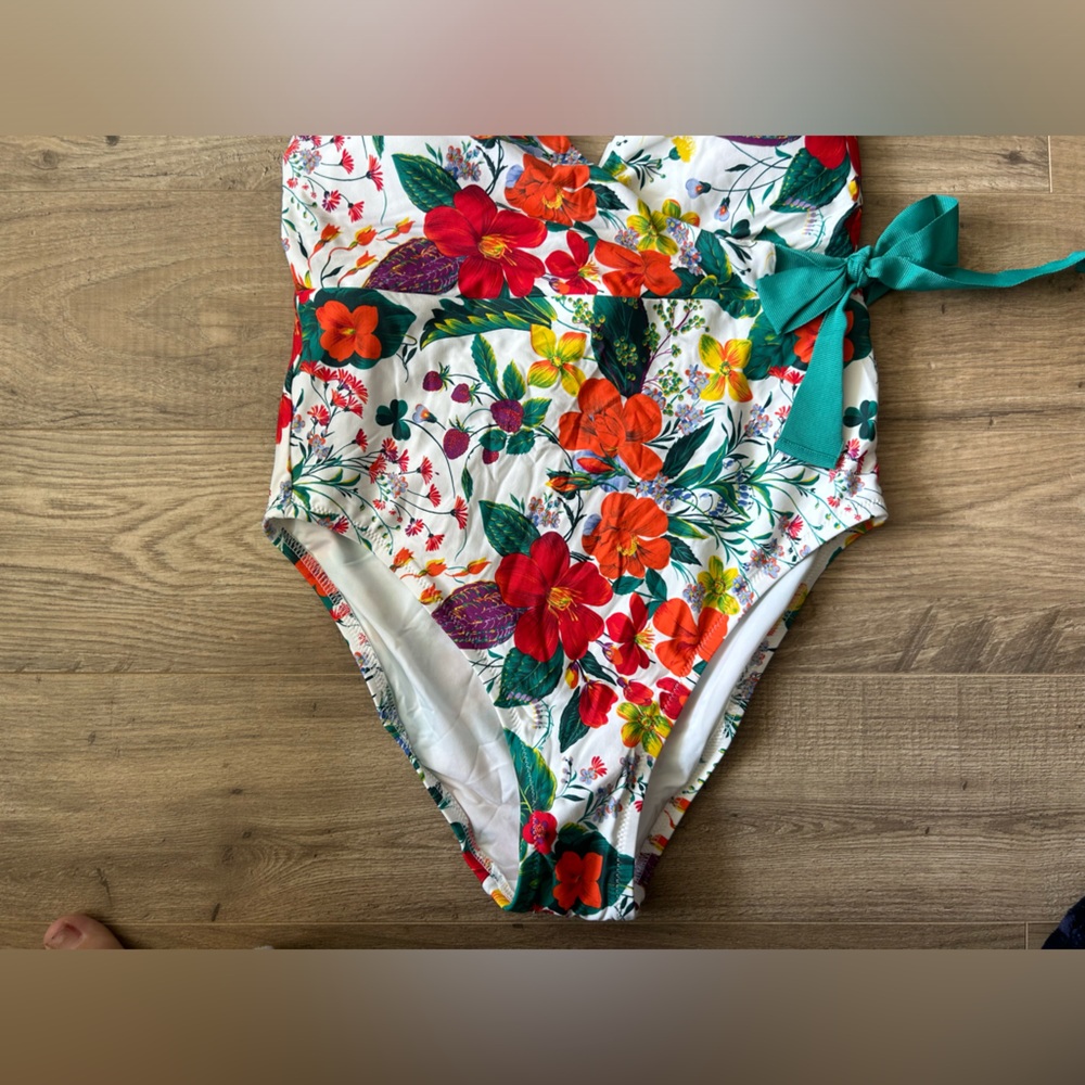 J.Crew Floral Swimwear Halter one-piece swimsuit in Ratti Island botanical print - Picture 5 of 9